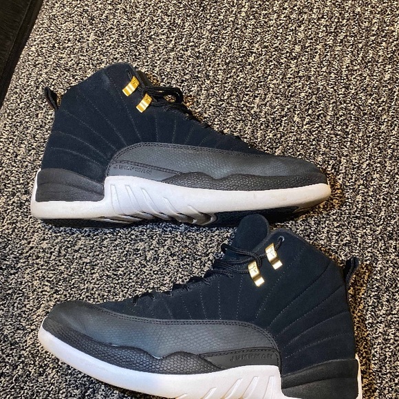 Air Jordan 12 Reverse Taxi - Picture 2 of 8